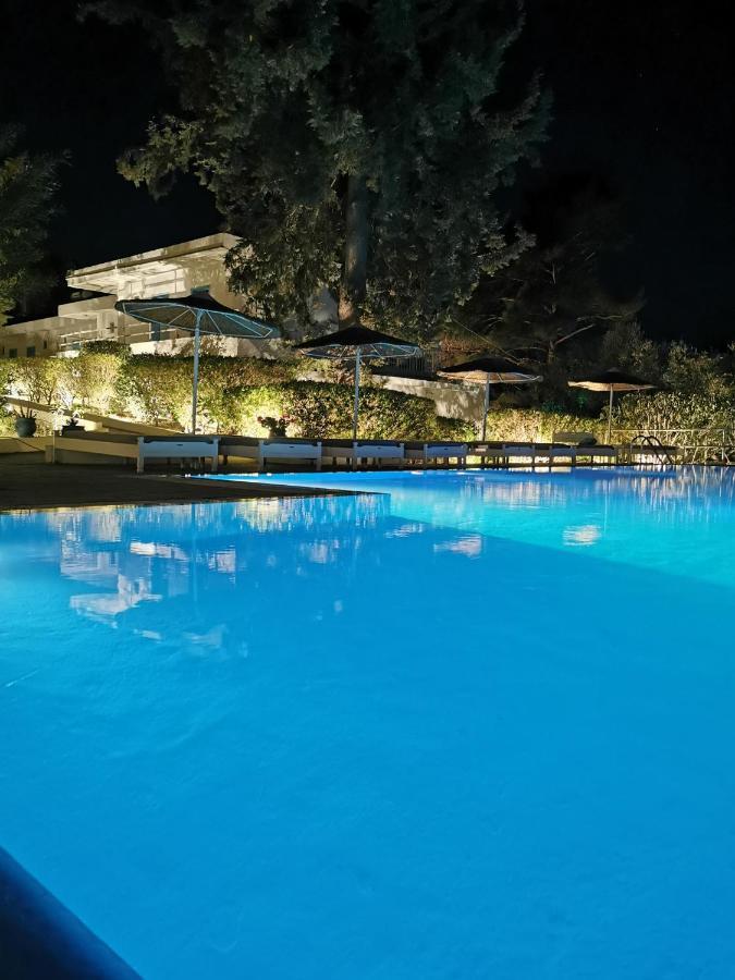 Trees Art Hotel Ialysos  Esterno foto